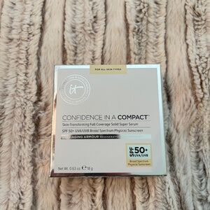 IT Cosmetics Compact Foundation